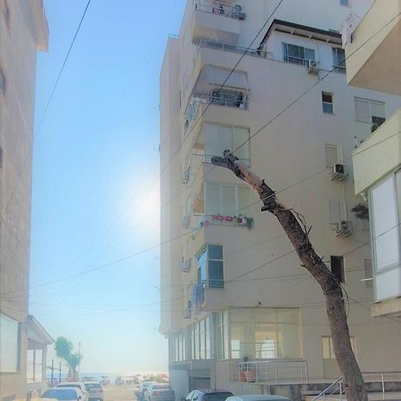 Kledia'S Apartment Durrës Exterior foto